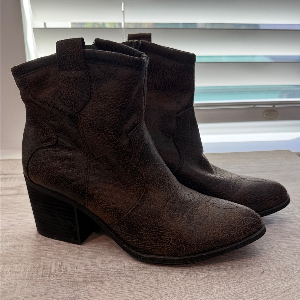 Dirty Laundry Dark Brown Heeled Boots